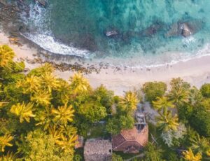 dickenson bay beach