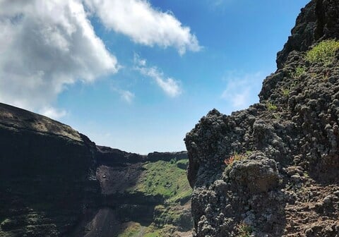 Hike Mount Vesuvius 